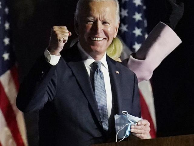 Liệu ông Trump còn cơ hội lật ngược khi ông Biden đã trở thành Tổng thống Mỹ đắc cử?