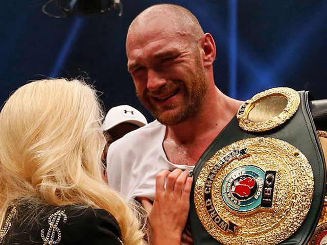 ”Trùm boxing” Tyson Fury từng sợ hãi: Bệnh tim, rượu mạnh và suýt tự tử