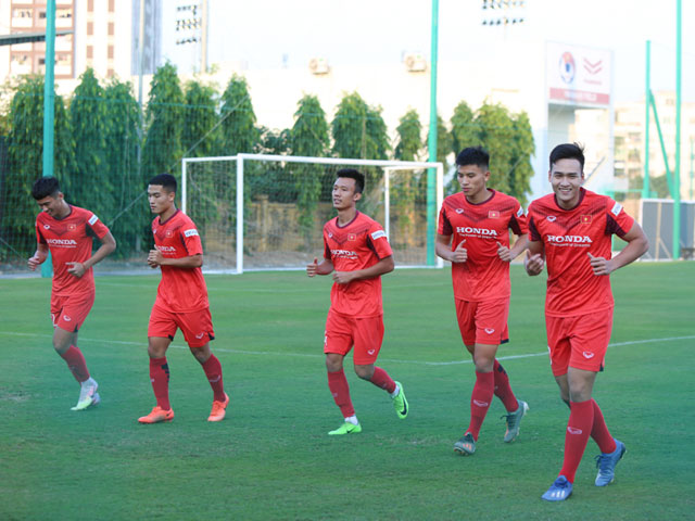 U22 Việt Nam tập nặng, thầy Park chơi chiêu lạ với sao trẻ vô địch V-League