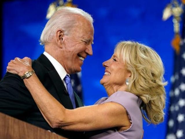 Lộ diện 5 đại gia giàu nhất ”rót núi tiền” cho ông Biden, ”kho tiền” nhiều cỡ nào?