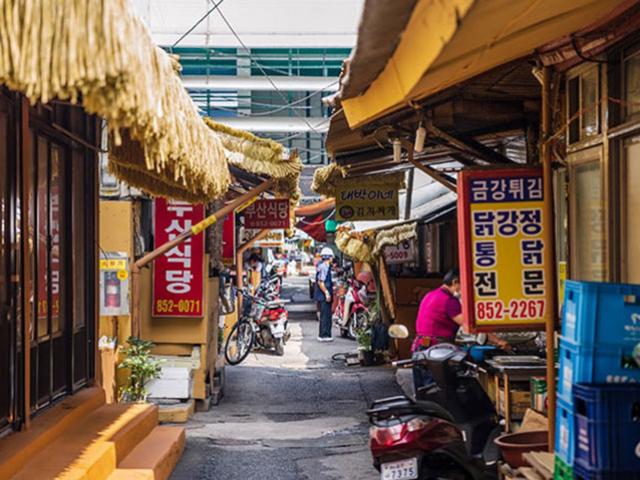 Trải nghiệm du lịch có một không hai tại chợ truyền thống ở tỉnh Chungchoengnam-do