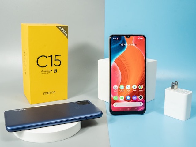 Realme C15 pin ”khủng” 6.000mAh, 5 camera AI lên kệ với giá 4,19 triệu đồng