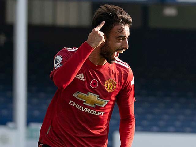 Bruno Fernandes trượt 11m ở MU bị bố đẻ chỉ trích, “hơn thua” với con gái 3 tuổi