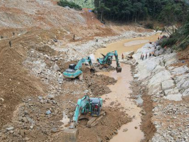 Mời thân nhân các công nhân Rào Trăng 3 còn mất tích cùng bàn phương án tìm kiếm