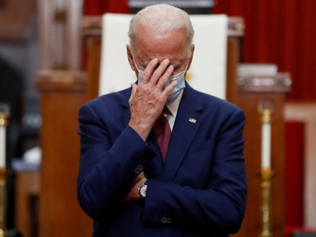 Chưa được ”làm quan” sau khi ông Biden đắc cử, cấp dưới nói điều ”lạ đời”