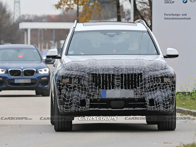 BMW X7 phiên bản nâng cấp bị bắt gặp trong lớp ngụy trang
