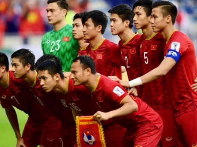 HLV Park Hang-seo và học trò bỗng dưng nhận ”quà” tại vòng loại World Cup