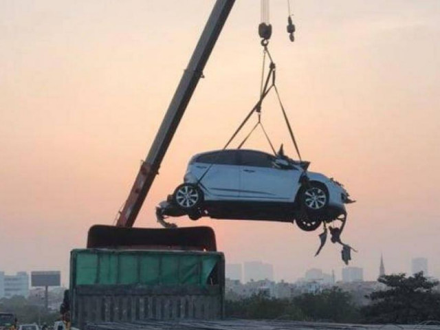 Hà Nội: Tai nạn liên hoàn 5 ô tô trên cầu Thanh Trì gây ùn tắc hơn 10km