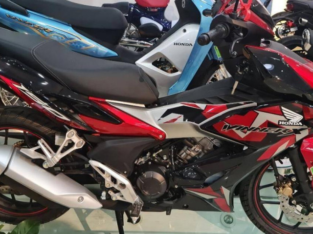 Giá xe Honda Winner X bất ngờ quay đầu giảm mạnh