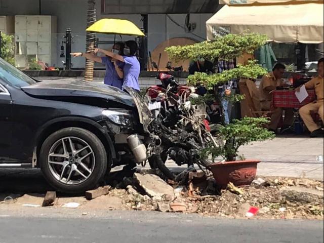 Nữ tiếp viên hàng không bị Mercedes tông thương tật 79%: “Tài xế không có tình người”