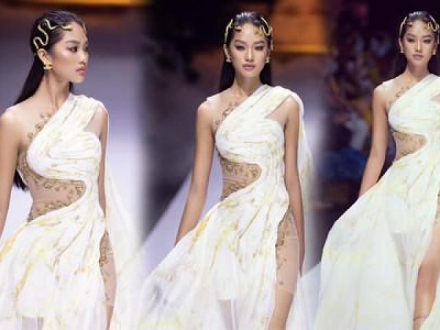 'Người đẹp Thời trang' Thanh Nhàn sải bước quyến rũ trên sàn catwalk