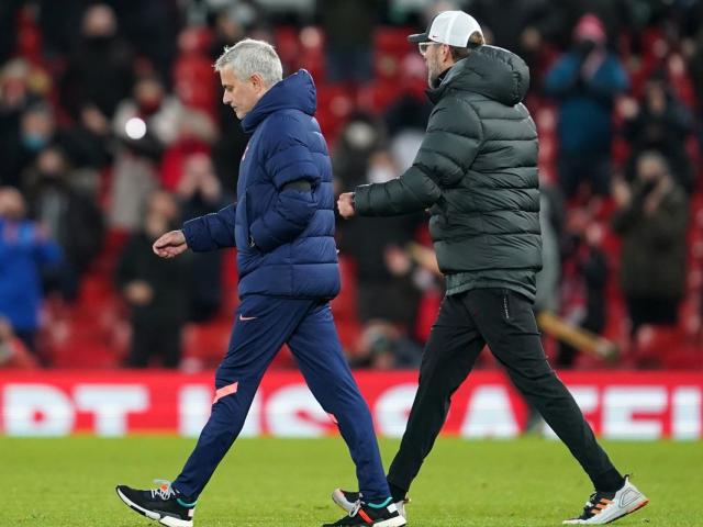 Tottenham mất ngôi đầu: Mourinho lộ thống kê lép vế, nhận bi kịch sau 7 năm