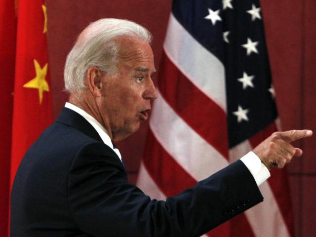 Quan chức của ông Trump bày cách cho ông Biden ”cứng” với TQ