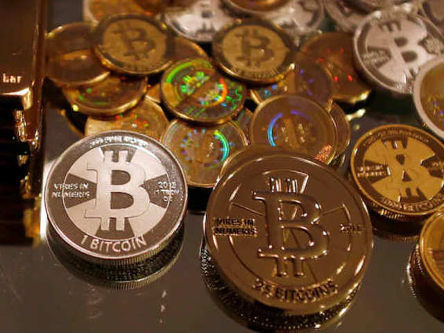 Giá Bitcoin tăng phi mã có ảnh hưởng đến giá vàng không?