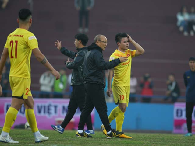 Đội tuyển Việt Nam tạo cơn sốt vé, thầy Park gặp riêng Quang Hải