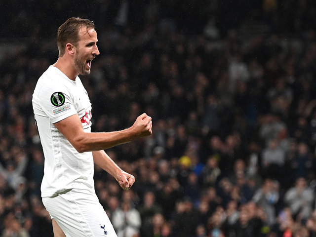 Harry Kane lập hat-trick cực đặc biệt, Ronaldo - Messi cũng phải chào thua