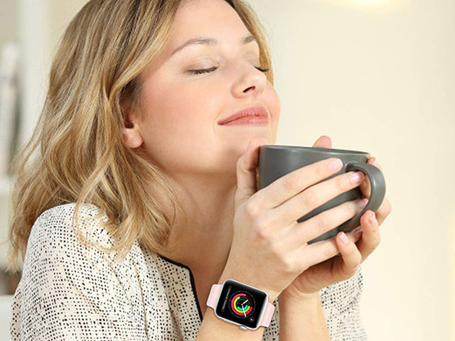 Đồng hồ thông minh Apple Watch, Galaxy Watch giảm đậm tháng 10