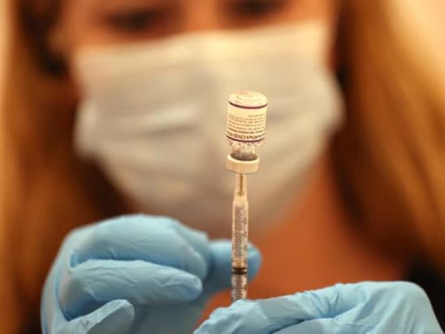 Covid-19: Phát hiện mới về hiệu quả ngăn nhập viện của vaccine Pfizer