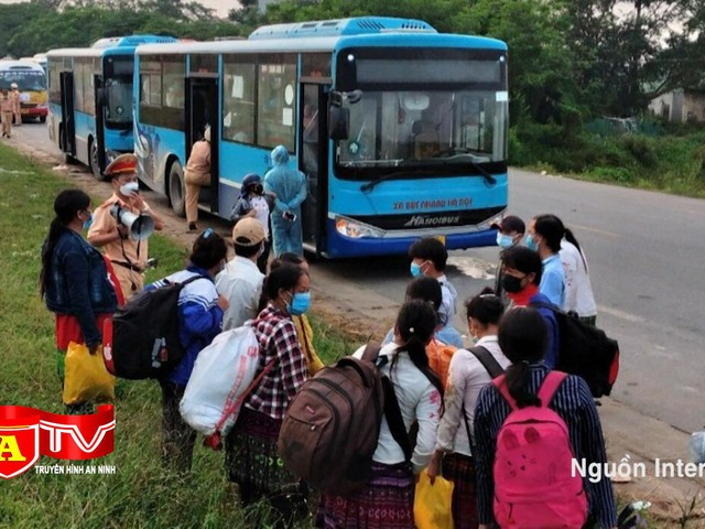 Sở GTVT Hà Nội huy động gần 500 xe buýt đưa người dân đi từ các tỉnh miền Nam về quê
