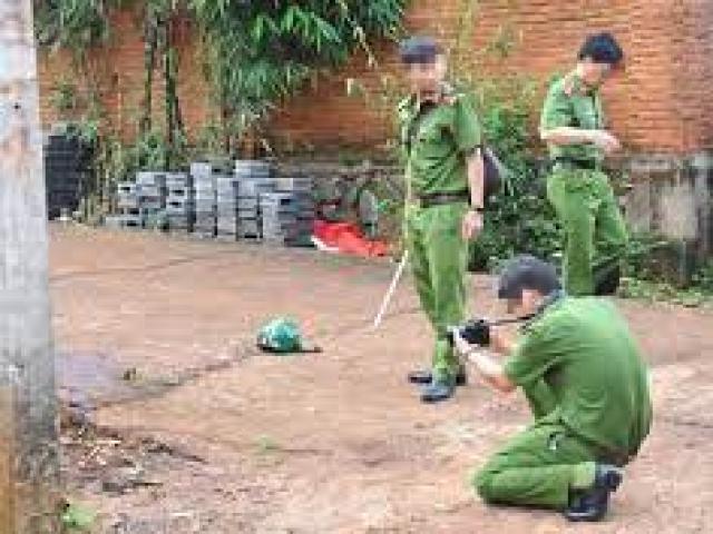 Truy sát hàng xóm chỉ vì câu nói ”cho chó cắn nhau đi”