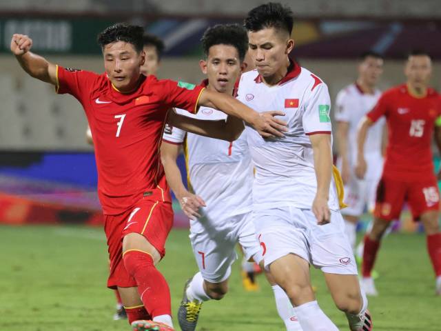 ĐT Việt Nam vá hàng thủ để đối phó Oman từng gây sốc Nhật Bản (Clip 1 phút Bóng đá 24H)