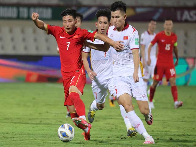ĐT Việt Nam đứng thứ mấy trên bảng xếp hạng FIFA mới nhất, sau 5 trận thua liên tiếp?
