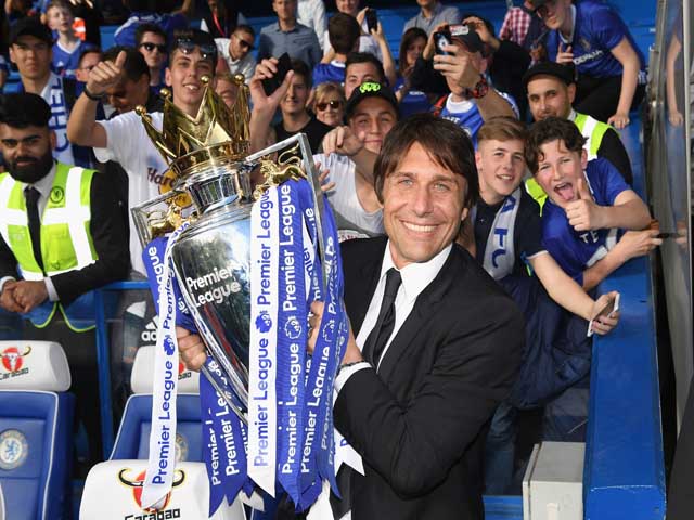 Conte vực dậy ”con tàu đắm” Tottenham: Xứng danh gã thợ hàn, MU tiếc hùi hụi