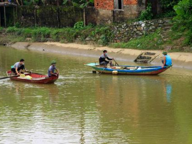 Bé trai 8 tuổi mất tích bí ẩn khi chơi bóng: Phát hiện thi thể cách nhà 3km