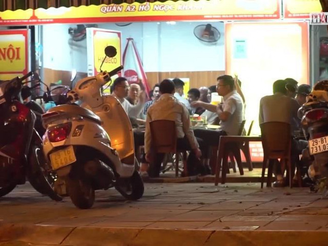 Video: Nhiều quán bia ở Hà Nội bất chấp quy định, hoạt động trở lại