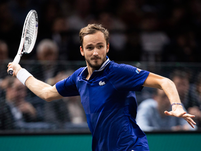 Video tennis Medvedev - Gaston: Tie-break căng thẳng, bán kết thẳng tiến (Tứ kết Paris Masters)