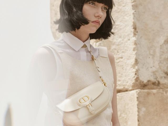 Dior ra mắt túi Bobby pha trộn hiện đại và cổ điển
