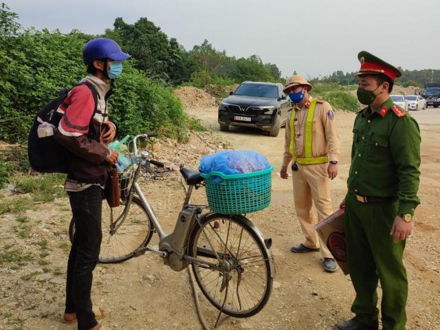 Đạp xe 2.000km từ An Giang đến Tuyên Quang tìm việc làm, nam thanh niên nhận được điều bất ngờ