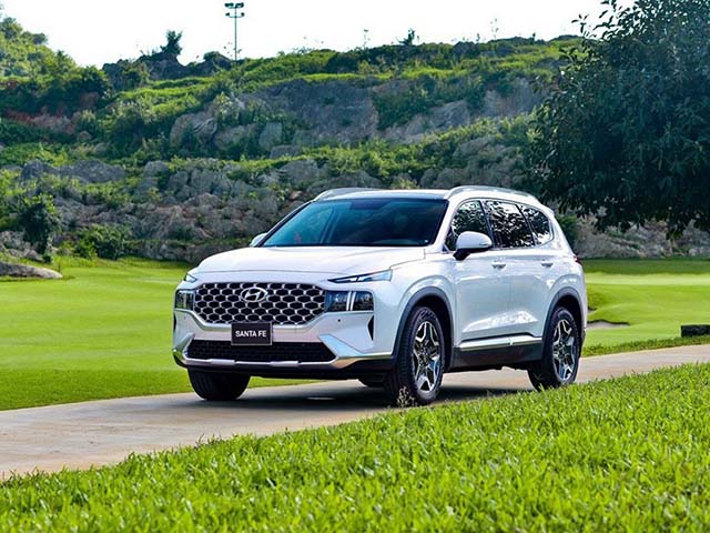 Giá xe Hyundai Santa Fe lăn bánh tháng 11/2021