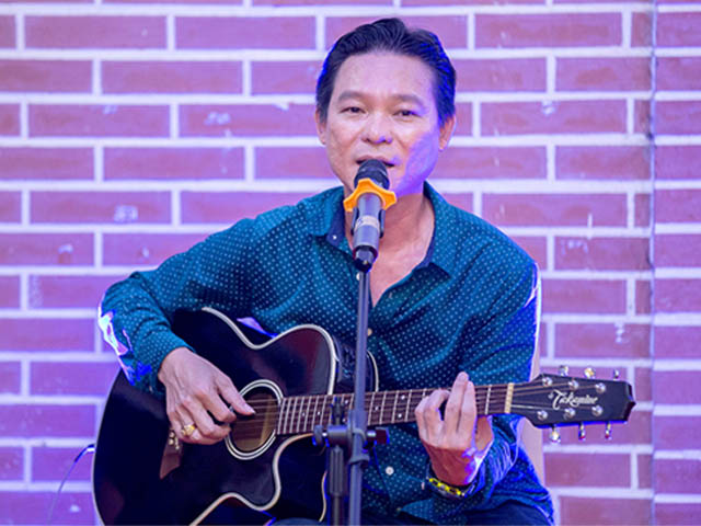 Nhạc sĩ Quốc An ca ngợi cầu thủ Việt Nam và các nhà giáo