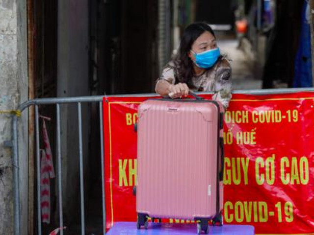 Hà Nội chuẩn bị kịch bản nào khi ca mắc đang tăng rất nhanh, đặc biệt thời điểm cuối năm?