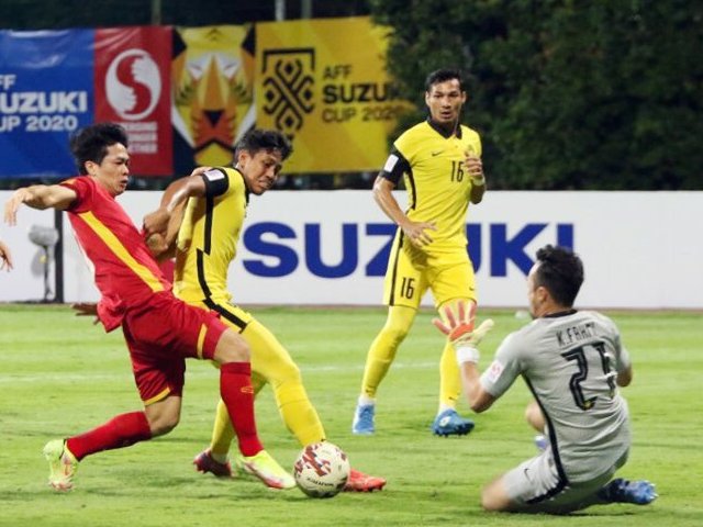 Video bóng đá ĐT Việt Nam - Malaysia: 2 bàn chóng vánh, đỉnh cao Công Phượng - Quang Hải (AFF Cup)