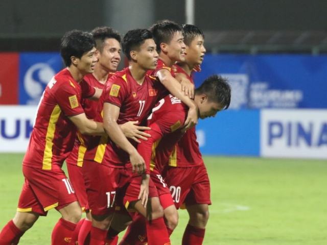 Trực tiếp bóng đá ĐT Việt Nam - Malaysia: Quang Hải, Công Phượng liên tiếp lập công (AFF Cup)