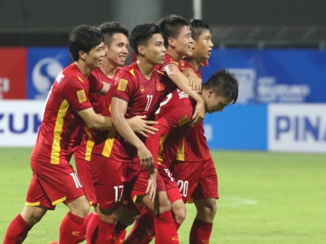 ĐT Việt Nam thắng đậm Malaysia, xếp đầu bảng hay nhì bảng xếp hạng AFF Cup?