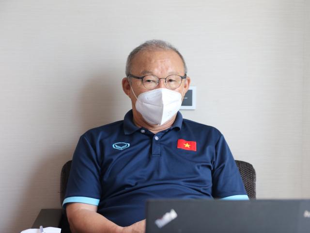 Họp báo ĐT Việt Nam đấu Campuchia: Thầy Park bắt bài đối thủ, hứa đá tổng lực