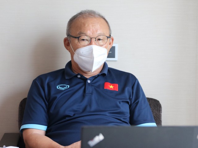 Trực tiếp họp báo ĐT Việt Nam: Thầy Park nói gì khi gặp ”đại kình địch” ở bán kết?