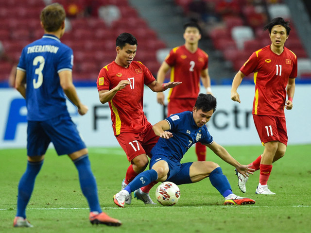 Trực tiếp bóng đá ĐT Việt Nam - Thái Lan: Quang Hải dứt điểm trúng cột dọc (Bán kết AFF Cup)