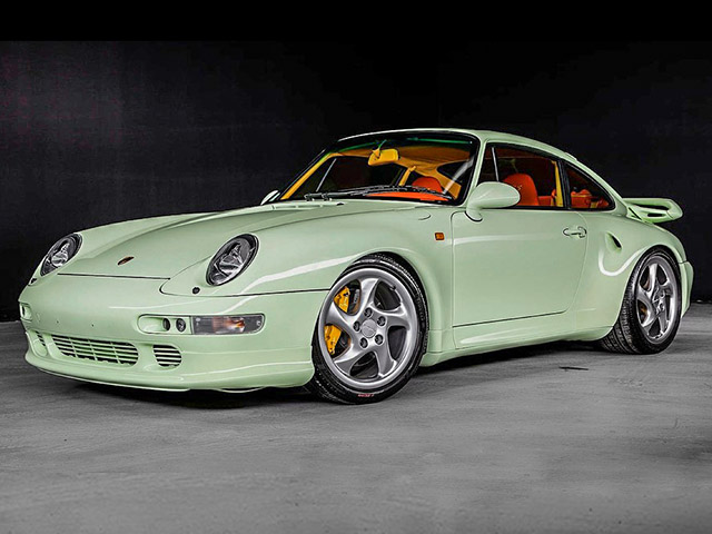 Giật mình với nội thất mẫu xe cổ triệu đô Porsche 911 Turbo S
