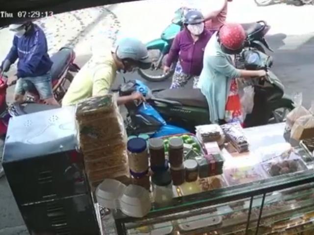 Clip: Màn dàn cảnh vờ đụng xe, trộm tài sản trong “chớp mắt” của băng trộm ở TP.HCM