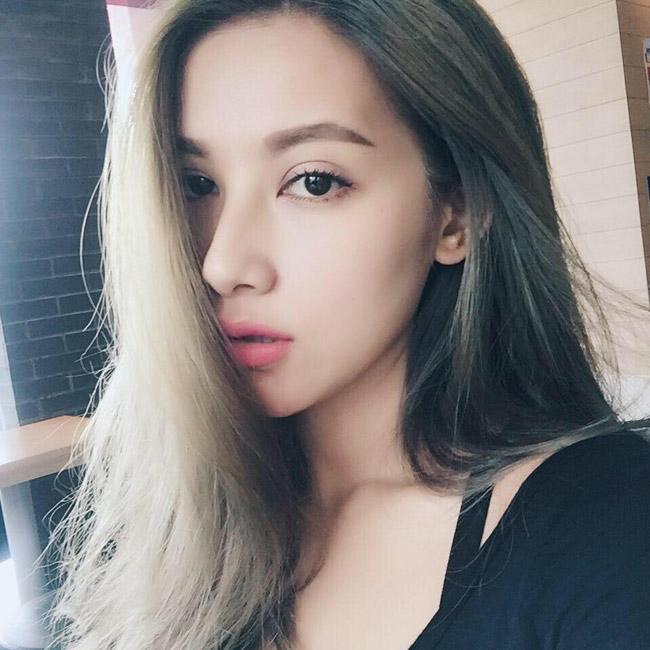 Tuy nhiên, hiện tại, cả hai đã không còn liên lạc và &#34;hot girl ngủ gục&#34; không muốn nhắc đến chân sút Việt Kiều thêm bất cứ lần nào nữa.&nbsp;