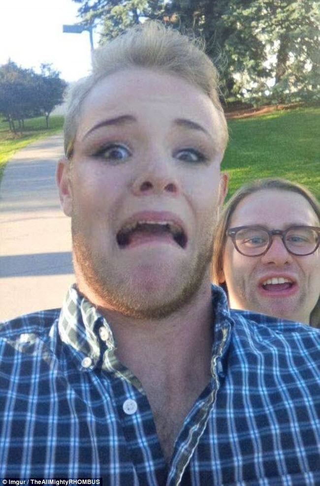 Ứng dụng Face Swap tạo ra những hiệu ứng giúp bức ảnh trông như thật.