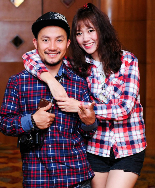 Hari Won bắt đầu nổi tiếng khi tham gia Cuộc đua kỳ thú 2013 cùng bạn trai là rapper Tiến Đạt. Sự hồn nhiên và dễ thương của Hari chiếm được cảm tình của khan giả. Giữa tháng 1 vừa qua, Hari đã công khai chuyện cô và Tiến Đạt đã chia tay sau 9 năm yêu nhau.