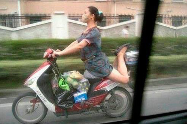 &#34;Dường như ai đó ngang qua lối về... &#34;