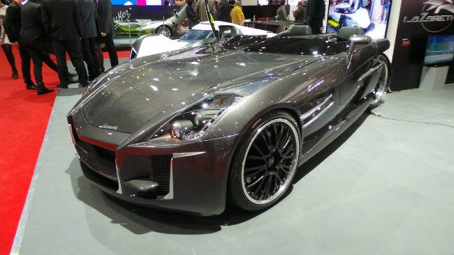 Mẫu xe ba bánh Sbarro lấy cảm hứng từ Ferrari 599.