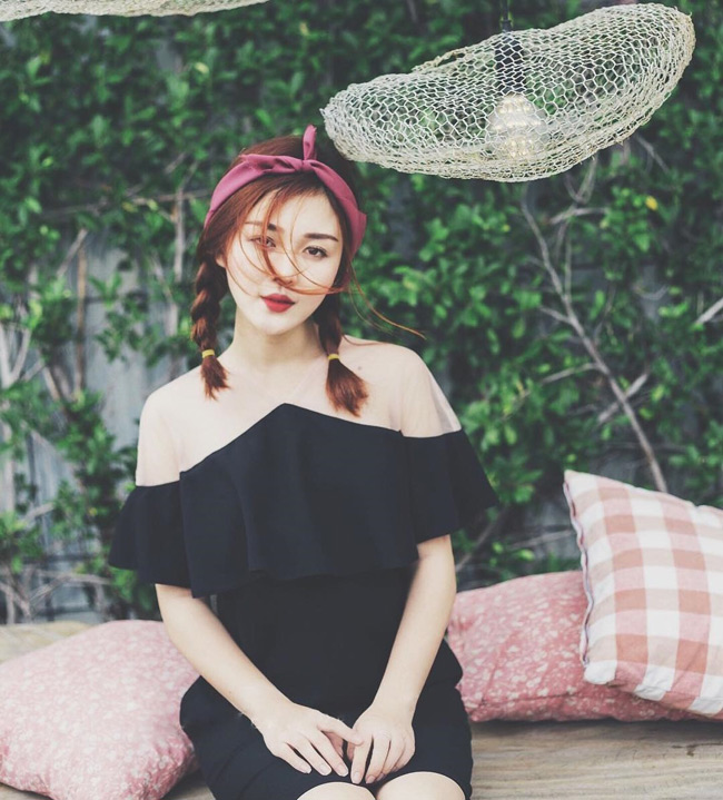 Cô cũng là thành viên quan trọng của&nbsp;một nhóm hài khá nổi tiếng.&nbsp;