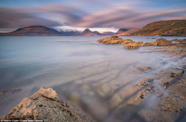 Khung cảnh đẹp như mơ ở Elgol, Scotland.